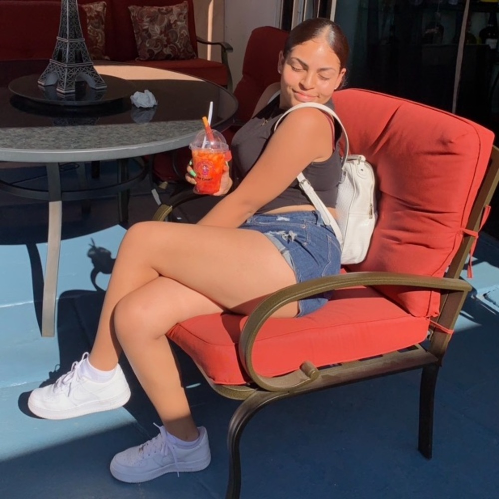 Meet your Posher, Gigii